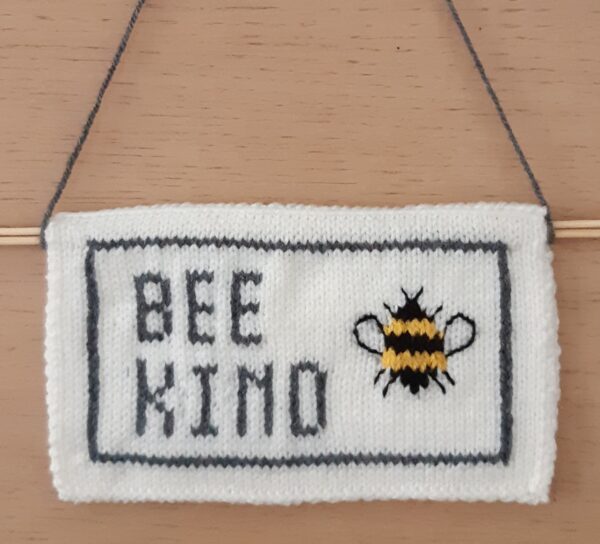 BEE KIND plaque: Downloadable knitting pattern